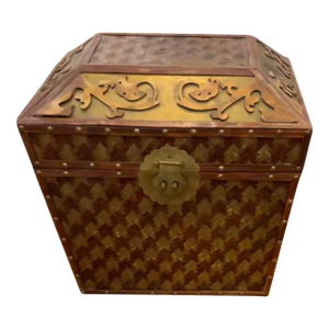 Vintage Brass and Wood Keepsake Trunk