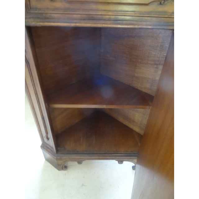 18th Century Style Italian Corner Cabinets - a Pair For Sale - Image 9 of 11