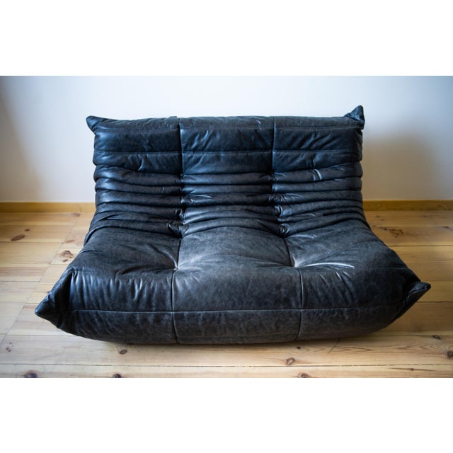 Animal Skin Black Leather 3-Seat Togo Sofa attributed to Michel Ducaroy for Ligne Roset For Sale - Image 7 of 9
