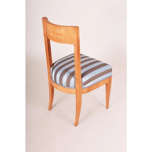 Biedermeier Empire Chair in Elm attributed to Josef Danhauser, Vienna, Austria, 1830s For Sale - Image 3 of 9