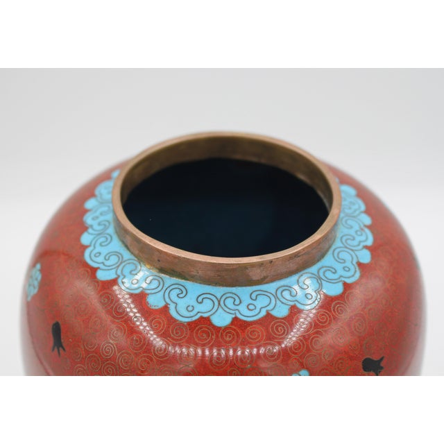 Circa 1890-1912 Chinese Qing Dynasty Cloisonné Covered Jar For Sale - Image 4 of 6