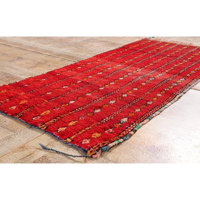 Red Vintage Boujad Moroccan Rug, 02'08 X 05'05 For Sale - Image 8 of 10