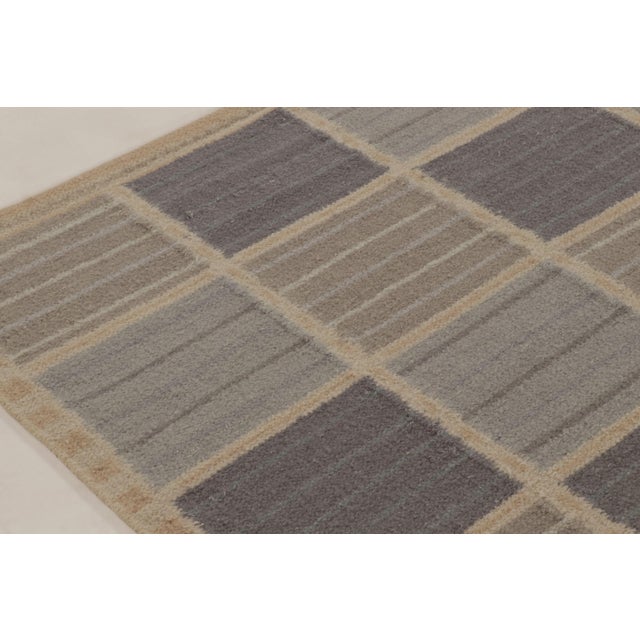 2020s Contemporary Scandinavian Style Geometric Wool Rug, by Rug & Kilim, India For Sale - Image 5 of 10