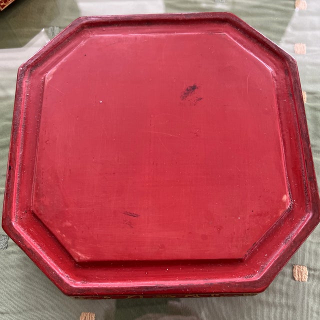 Mid 20th Century Vintage Chinese Red Lacquer Stacking Jewelry Box For Sale - Image 5 of 12