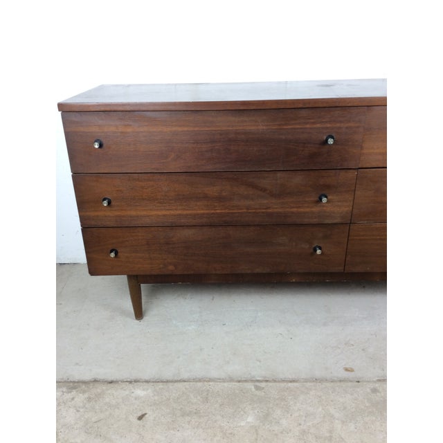 Brown Mid Century Modern Six Drawer Dresser With Chrome Hardware by Stanley For Sale - Image 8 of 16
