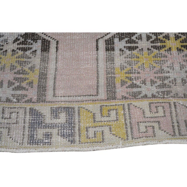 Vintage Turkish Anatolian Hand Knotted Wool Rug, 4'3x8'3 For Sale In New York - Image 6 of 6
