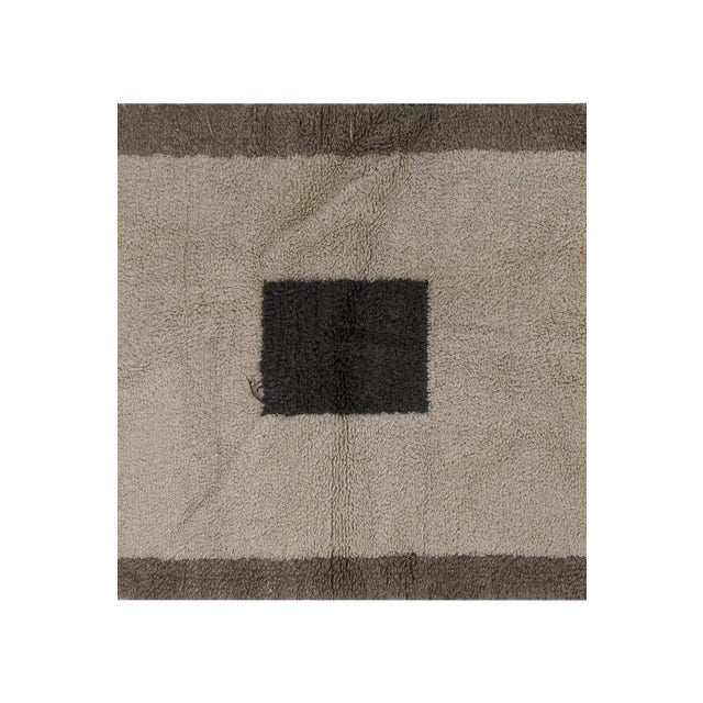 1960s Vintage Angora Wool Turkish Shaggy Rug 3'3'' X 4'5'' For Sale - Image 5 of 11