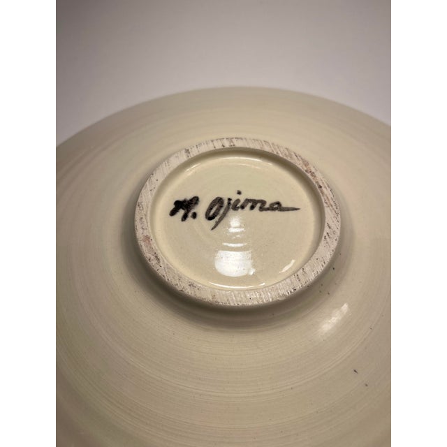 1980s Rare Masuo Ojima Japanese-American Artist Vintage Ceramic Studio Pottery Plate 11”d For Sale - Image 5 of 7