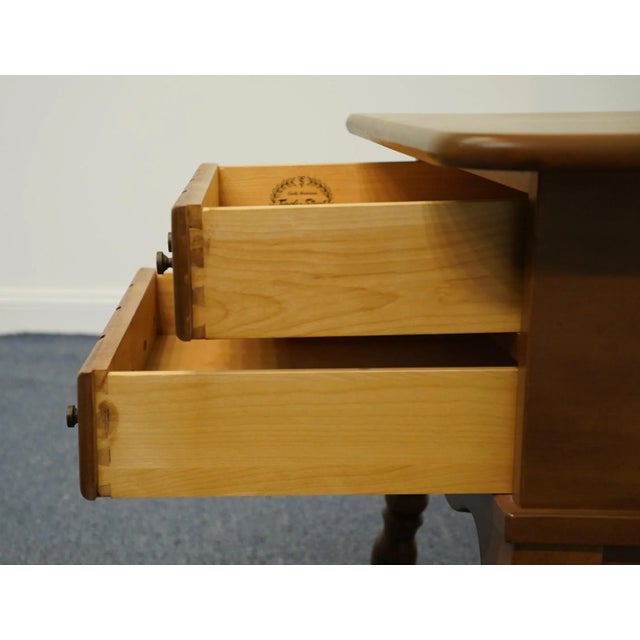 Temple Stuart Solid Hard Rock Maple Colonial Early American 24" Accent End Table For Sale In Kansas City - Image 6 of 13