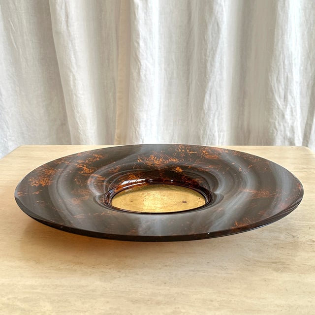 Italian Mid-Century Tortoiseshell Acrylic Glass and Brass Centrepieces by Guzzini, 1970s, Set of 3 For Sale - Image 17 of 18