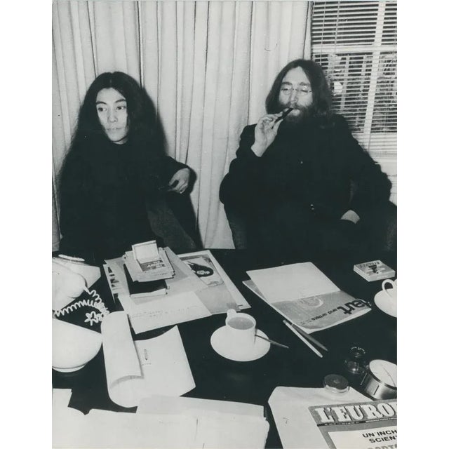 1970s John Lennon and Yoko Ono, 1970s, Black and White Photograph For Sale - Image 5 of 5