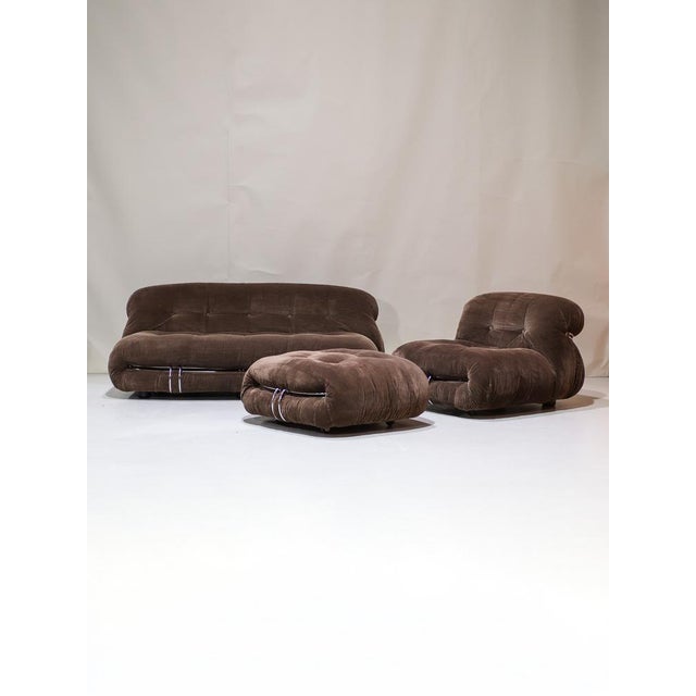 Beautiful vintage soriana 2/2.5-seater sofa designed by afra & tobia scarpa for cassina, italy, 1970s. This iconic tufted...