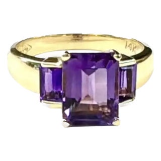 14k Gold and Amethyst Cocktail Ring For Sale
