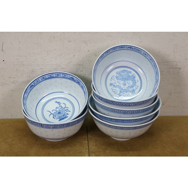 Mid 20th Century Tienshan Chinese Chinoiserie Blue White Rice Grain Dinner Service - 55pcs For Sale - Image 9 of 16