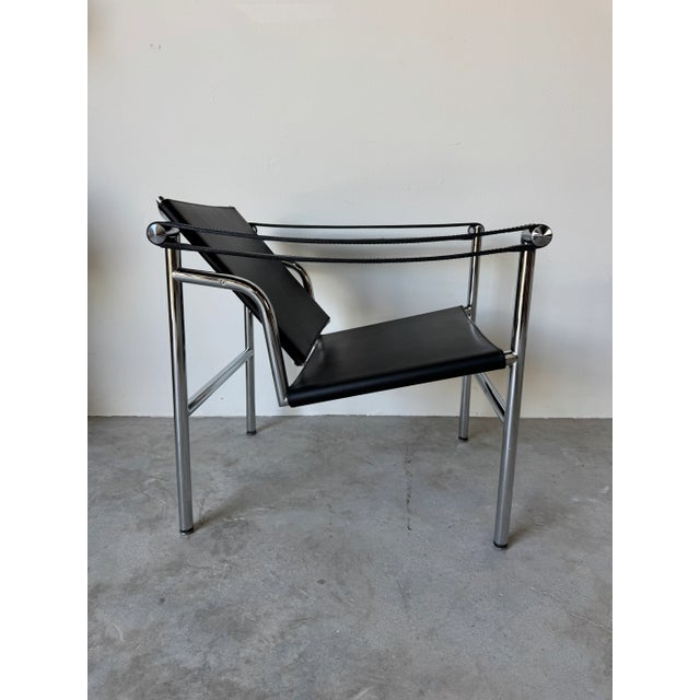1980s Vintage Italian Lc1 Style Leather and Chrome Lounge Chair For Sale - Image 5 of 17