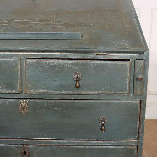 Gray 18th Century English Bureau For Sale - Image 8 of 13