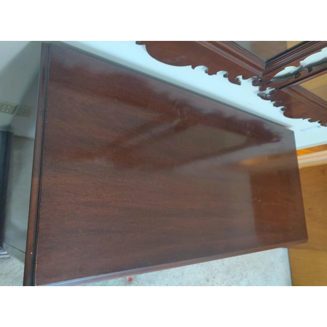 Traditional Drexel Furniture Vintage Solid Mahogany Georgian Dresser - Late 20th Century For Sale - Image 3 of 7