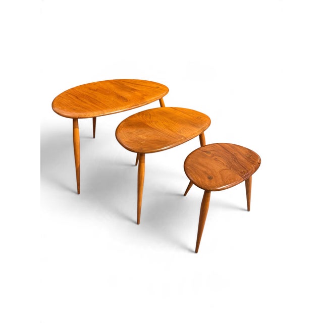 Ercol Nesting Tables by Lucian Ercolani for Ercol, 1960s, Set of 3 For Sale - Image 4 of 13