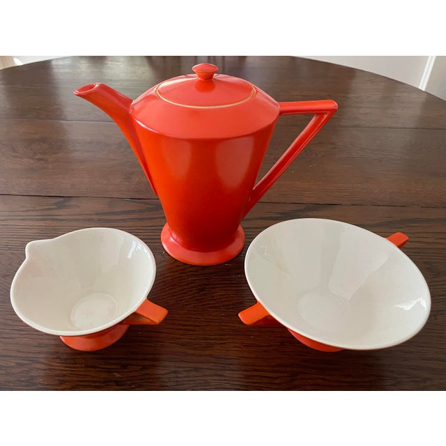 Ceramic 1920s Art Deco Salem Tricorne Streamline Mandarin Orange Coffee Pot, Open Sugar Bowl, Creamer - Set of 3 For Sale - Image 7 of 9
