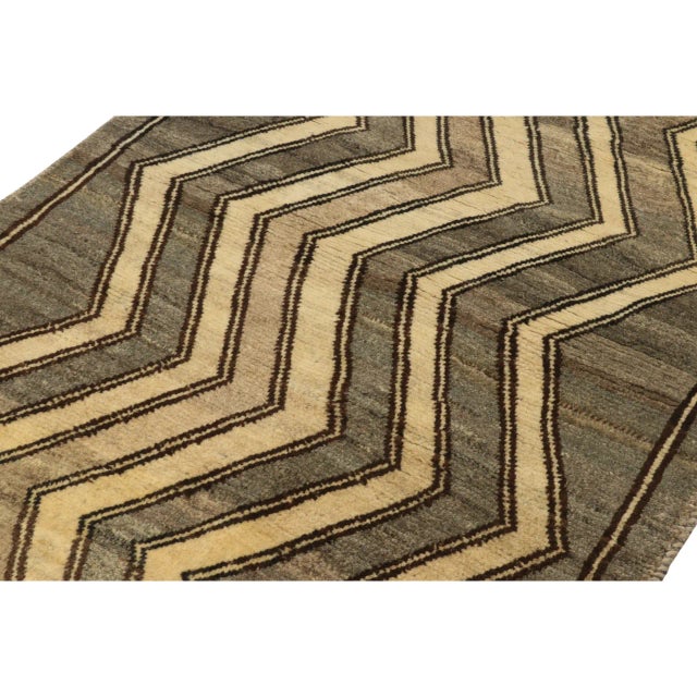 Rug & Kilim 1950s Vintage Gabbeh Rug in Gray and Beige-Brown Chevron Patterns For Sale - Image 4 of 6