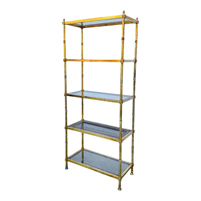 Vintage Italian Gold Gilt Faux Bamboo Étagère – Hollywood Regency Metal Bookcase With Smoked Glass & Cane Shelves For Sale
