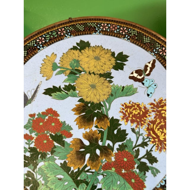 Japanese Japanese Cloisonne Enamel Plate With Chrysanthemums Butterflies Lavender Ground For Sale - Image 3 of 17