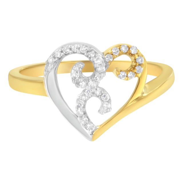 10K Two-Toned Gold Diamond Heart Shape Cluster Ring (1/6 Cttw, H-I Color, I1-I2 Clarity) - Size 6 For Sale