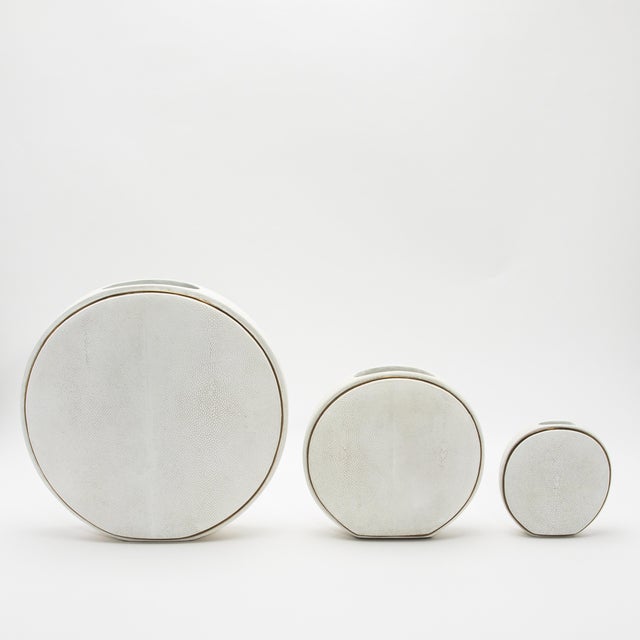 White Shagreen Vase With Brass Details by R&y Augousti For Sale - Image 8 of 9