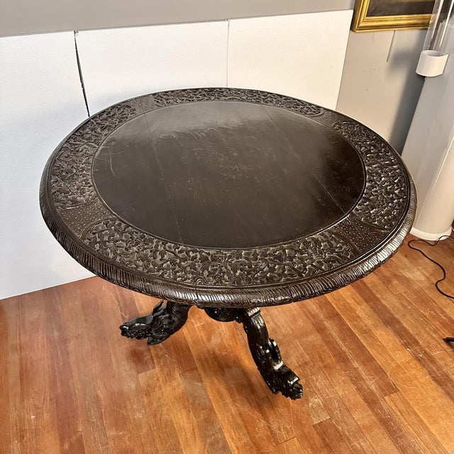 19th Century Anglo-Indian Padauk Center Table, India For Sale - Image 4 of 18