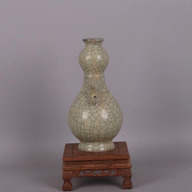 Chinese Ceramic Vase Ge Ware Crackle Glaze Celadon Double Ears Vase For Sale In Seattle - Image 6 of 9