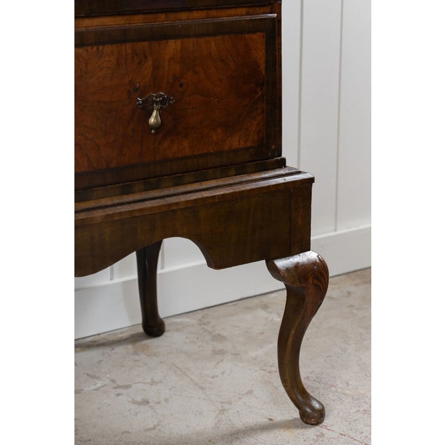 18th Century 18th Century Walnut George II Queen Anne Chest on Stand For Sale - Image 5 of 15