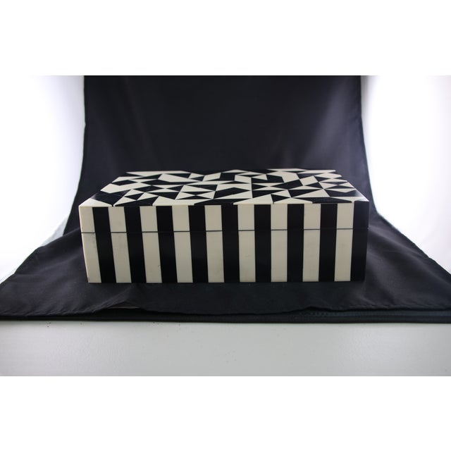 Black and White Geometric Patterned Faux-Bone Inlaid Wood Box For Sale In Saint Louis - Image 6 of 8