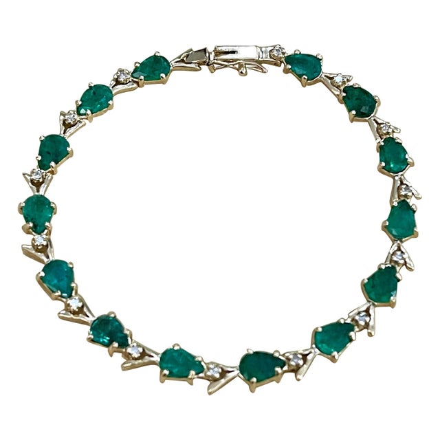7 Carat Natural Brazil Emerald and Diamond Tennis Bracelet 14 Karat Yellow Gold For Sale - Image 15 of 18