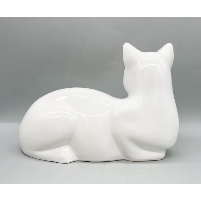 Vintage Dutch Glossy White Ceramic Cat Sculpture — Reclining Feline — Scandinavian Modern / Cottagecore For Sale In Houston - Image 6 of 10