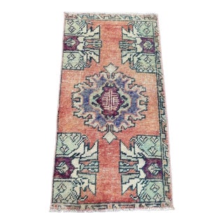 Turkish Yastik Rug 1'6" x 2'9" For Sale