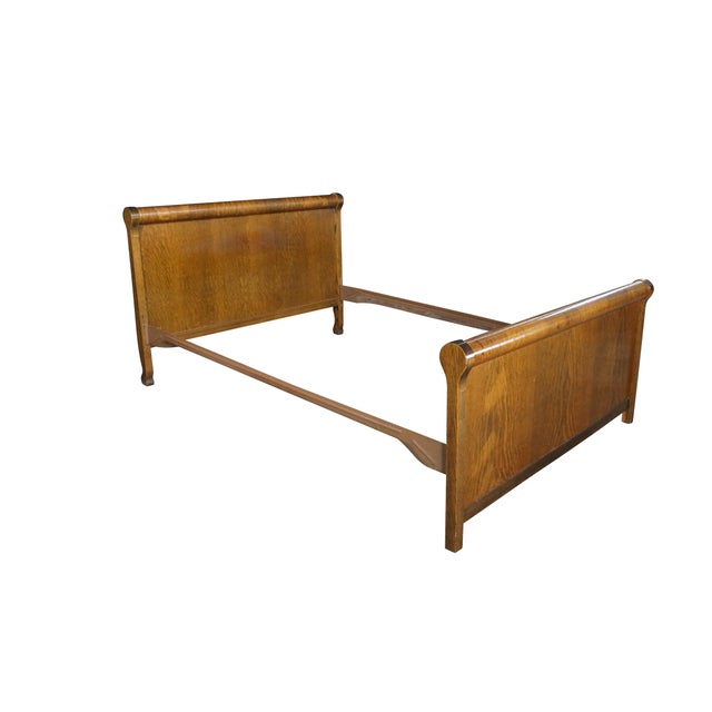 Victorian Antique 19th Century Late Victorian Quartersawn Oak Double Full Size Sleigh Bed For Sale - Image 3 of 18