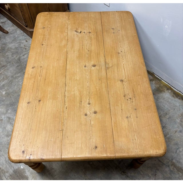 19th Century 19th Century English Pine Coffee Table For Sale - Image 5 of 7