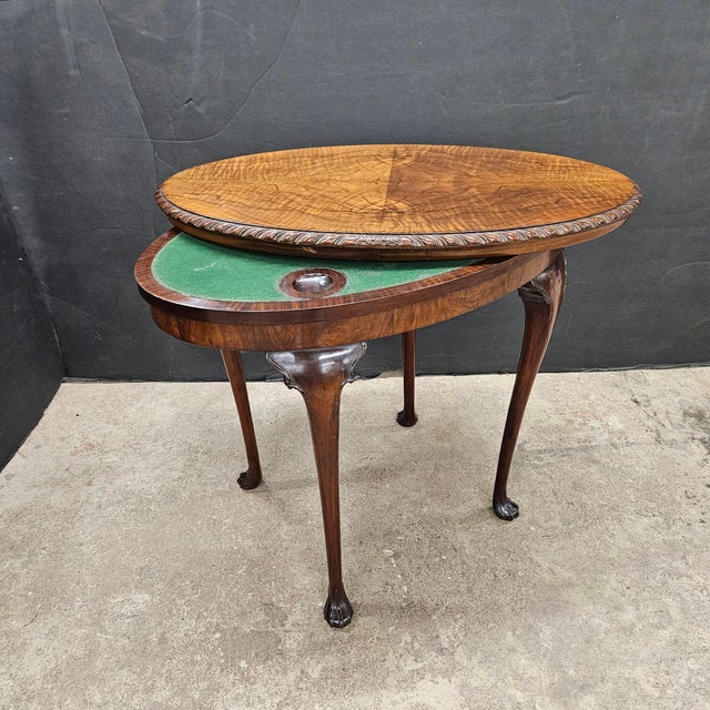 Early 20th Century Walnut Queen Anne Oval Convertible Game Table With Cabriole Legs For Sale - Image 12 of 18