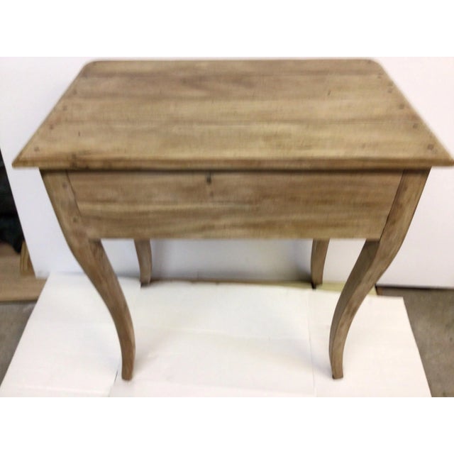 1970s Traditional English Style End Table For Sale In New Orleans - Image 6 of 9