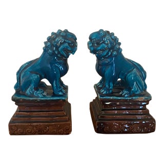 Mid 20th Century Chinese Studio Pottery Guardian Foo Dogs / Lion Statues Figurines - Pair For Sale