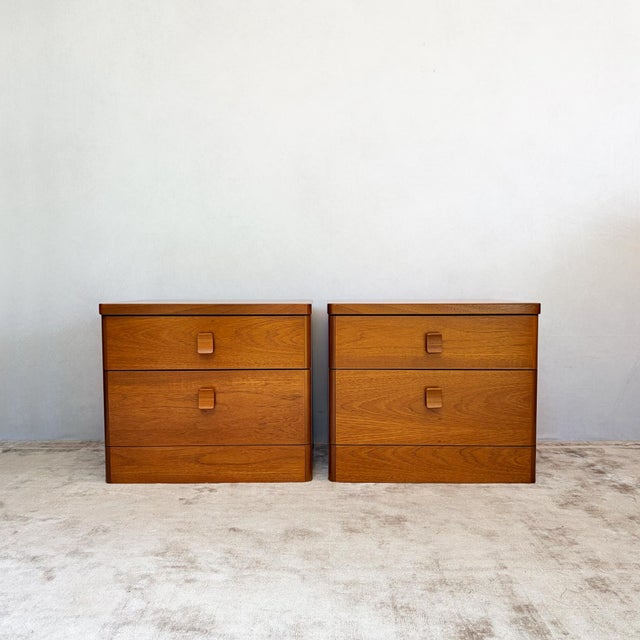 Cantata Range Bedside Cabinets in Teak from Stag, 1970s, Set of 2 For Sale - Image 4 of 16