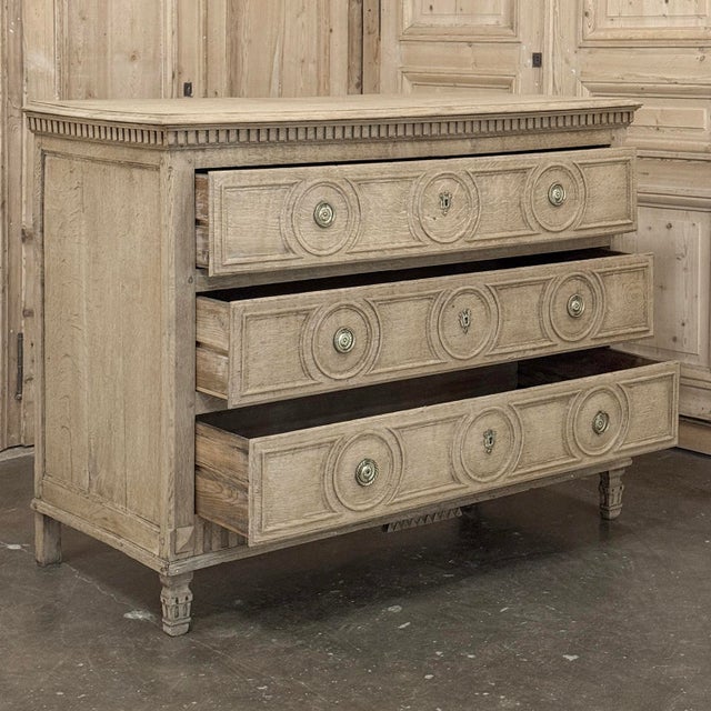 18th Century French Louis XVI Period Three-Drawer Commode in Stripped Oak For Sale - Image 14 of 17