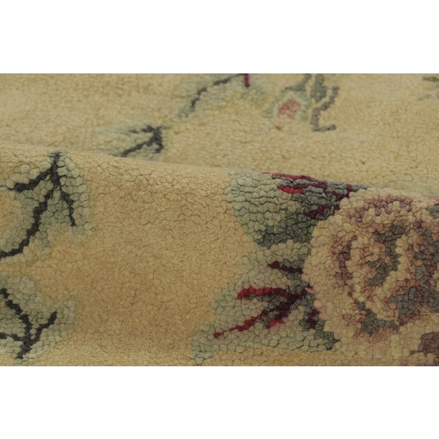 Antique Oval Hooked Rug With Soft Hued Floral Medallion & Wreath - Rug & Kilim For Sale In New York - Image 6 of 7