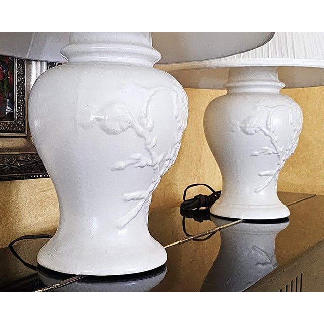 Pair of Vintage White Ceramic Ginger Jar Table Lamps With Floral Relief & Diane Shades For Sale - Image 13 of 18