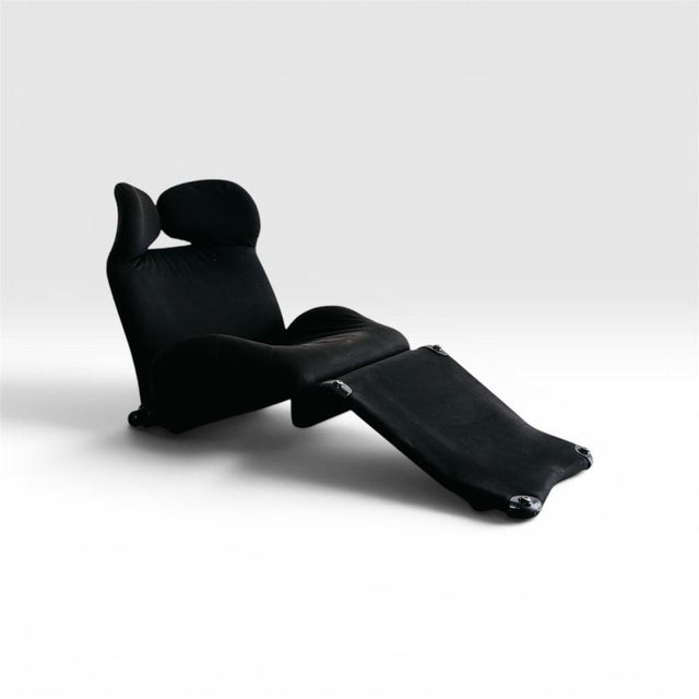 Vintage Chaise Lounge by Toshiyuki Kita for Cassina, 1980s, in Very Good conditions. Designed 1980 to 1989 This piece has...