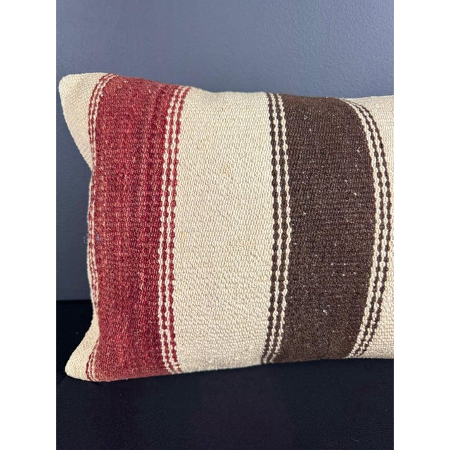 Contemporary Turkish Hemp Pillow Cushion Natural Beige Red Pillow Cushion Cover 16" x 24" For Sale - Image 3 of 4