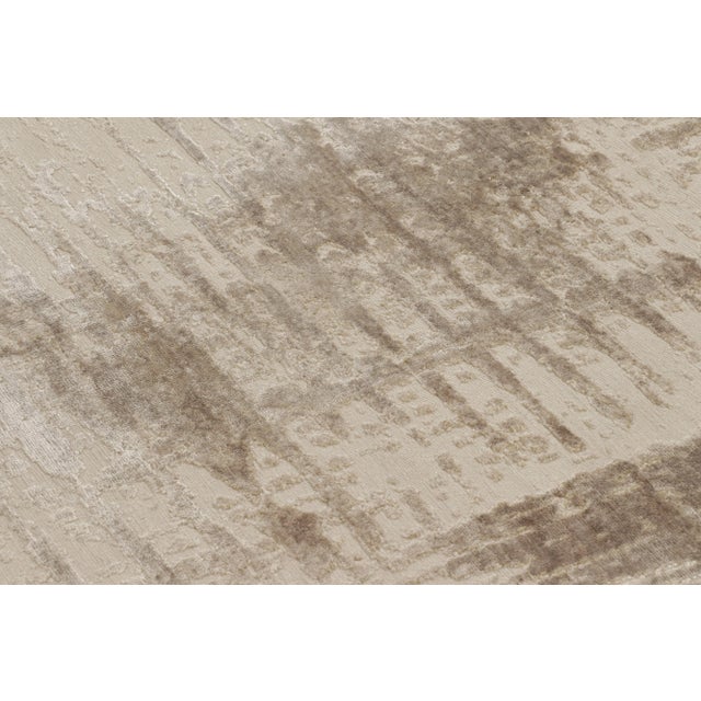 Contemporary Rug & Kilim's Modern Abstract Rug in Taupe and Ivory Wash For Sale - Image 3 of 8