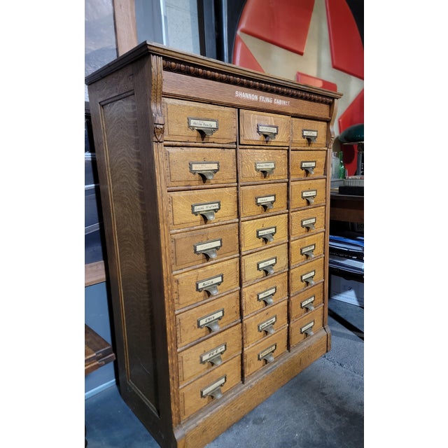 Antique Tiger Oak File Cabinet Circa. 1900 (24) Drawers For Sale In San Francisco - Image 6 of 11
