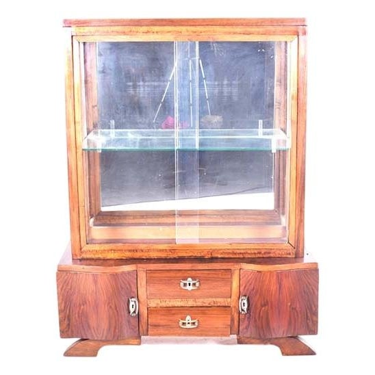 Art Deco Showcase in Walnut, 1930s For Sale - Image 11 of 11