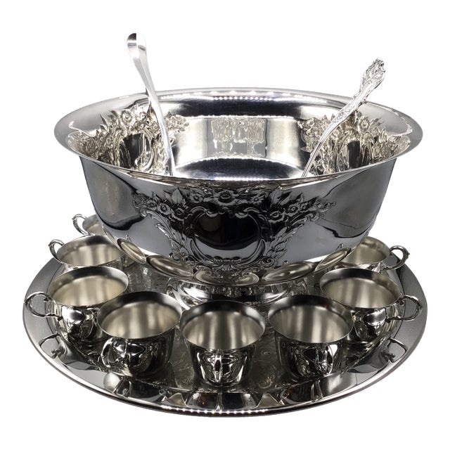 Vintage Oneida Castle Court Silver Plated Punch Bowl Set-Punch Bowl, 12 Cups, 2 Ladles, 1 Platter-Set of 16 For Sale